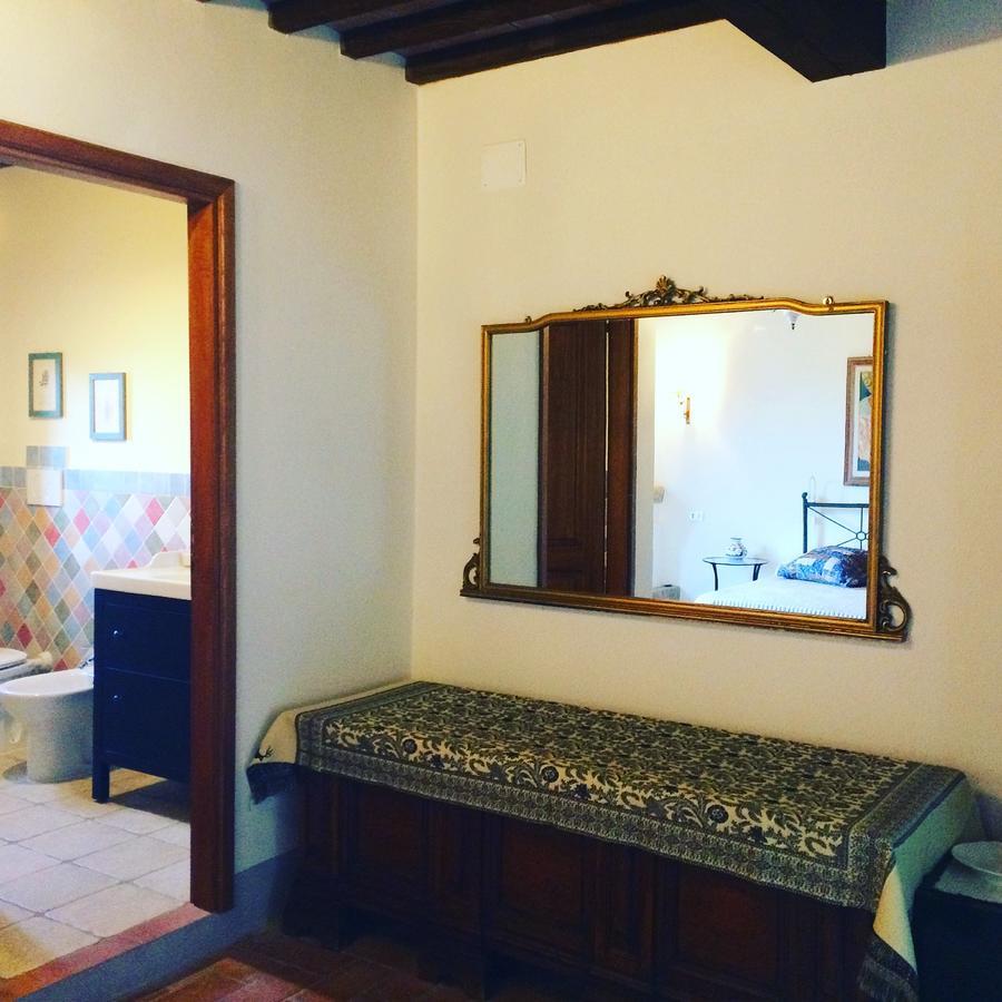 La Locanda del Barbagianni Santa Luce Bagian luar foto